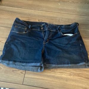 Denizen by Levi’s denim stretch shorts
